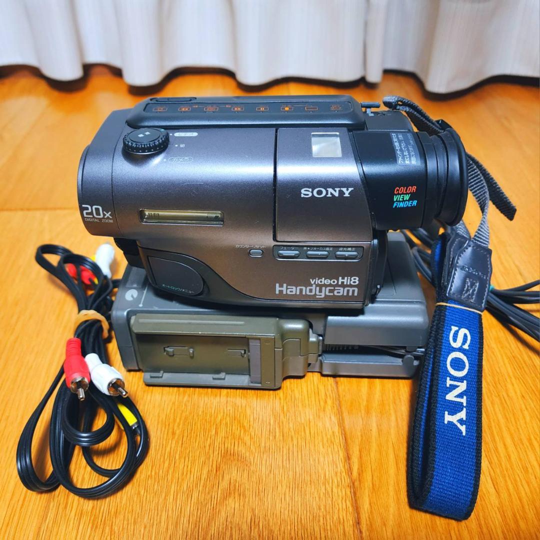 T*9様 【動作確認済】高画質 SONY Hi8 ビデオカメラ CCD-TR11