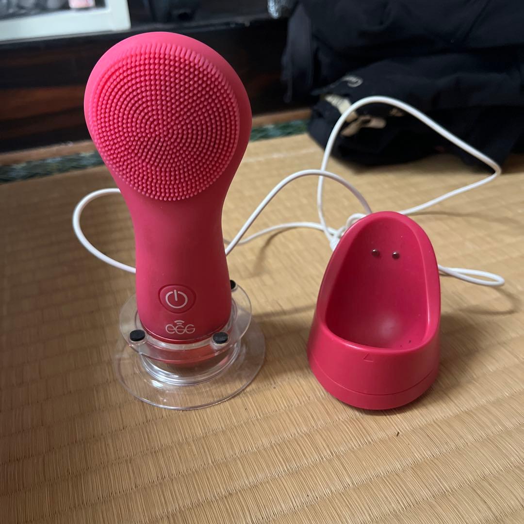 EGGデバイス　洗顔ブラシ ピンク