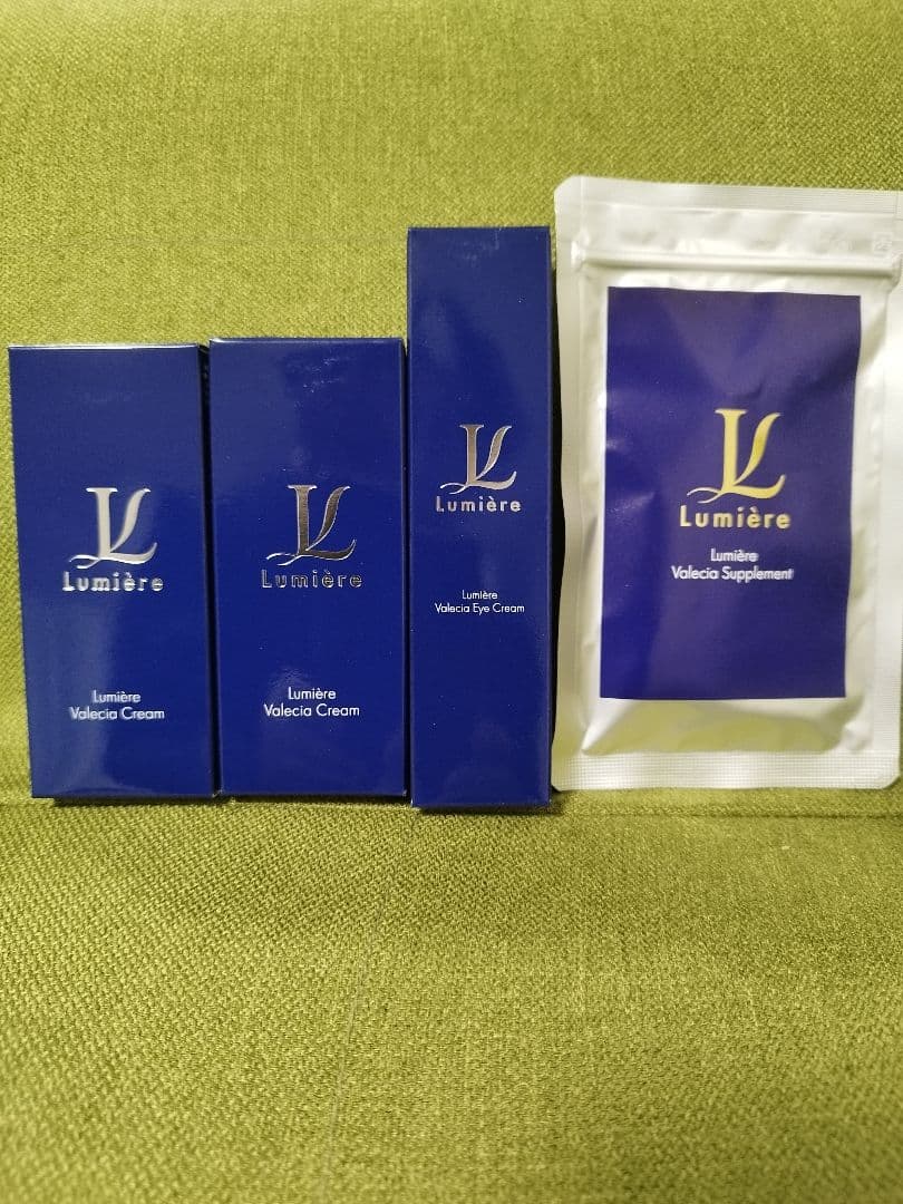 Lumière Valencia Cream セット