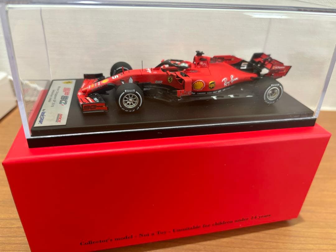 ルックスマート フェラーリsf90 セバスチャン ベッテル シンガポール