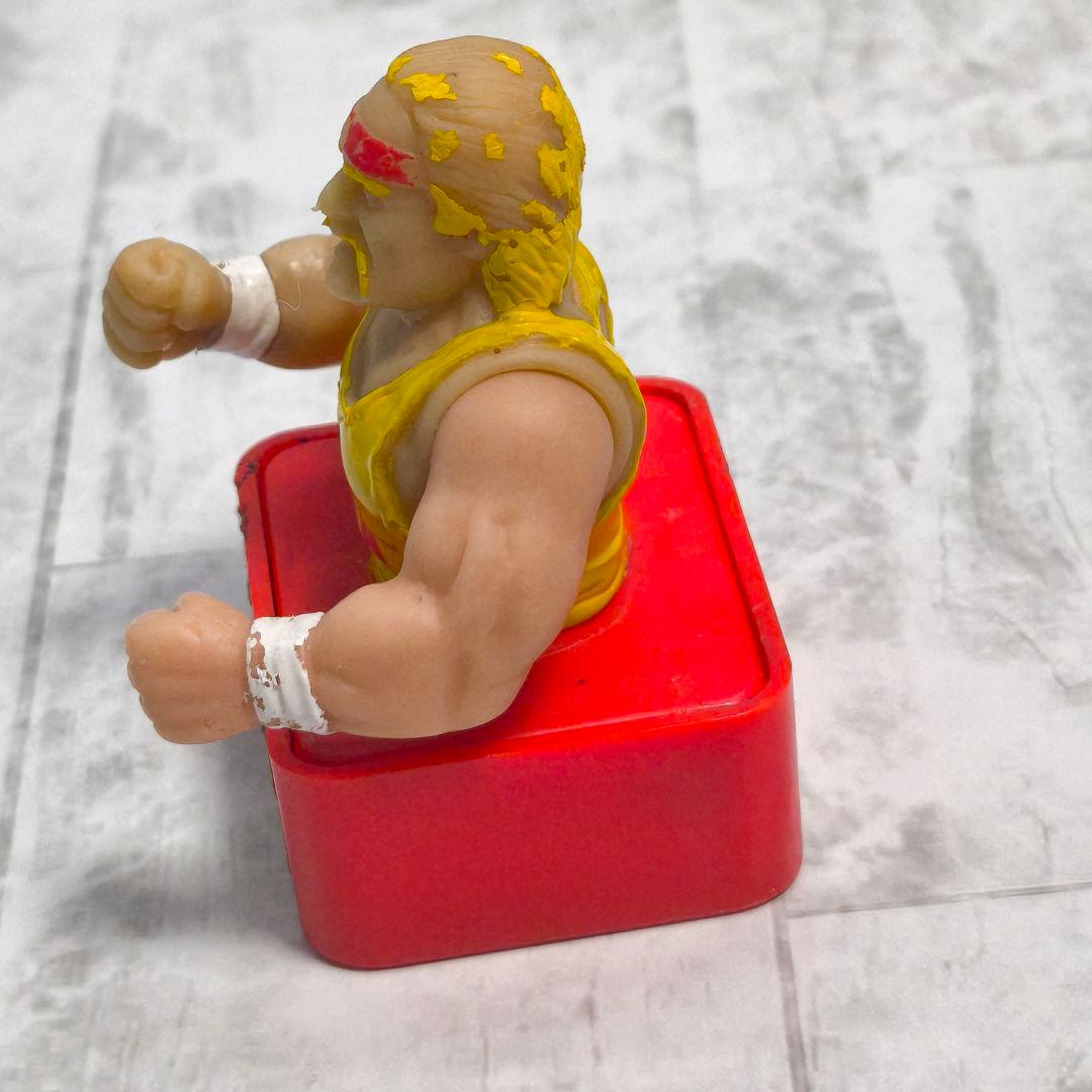ハルク・ホーガン フィギュアスタンプ WWFアルティメットウォーリアー