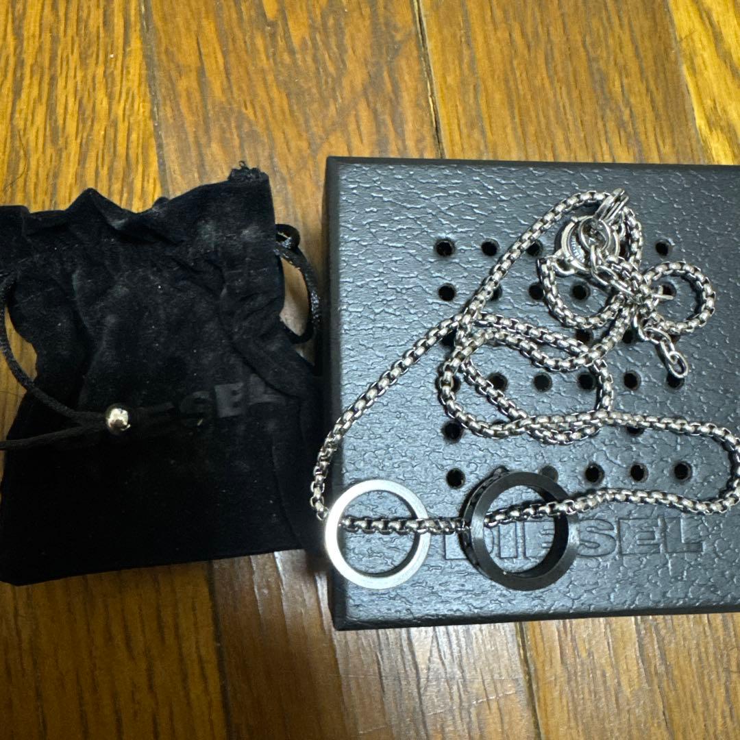 DIESEL DX1168 ネックレスとリング