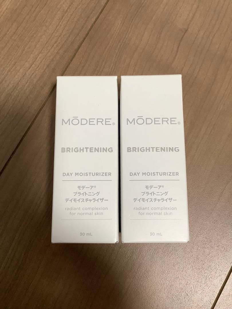 モデーア　ブライトニング　２点セット