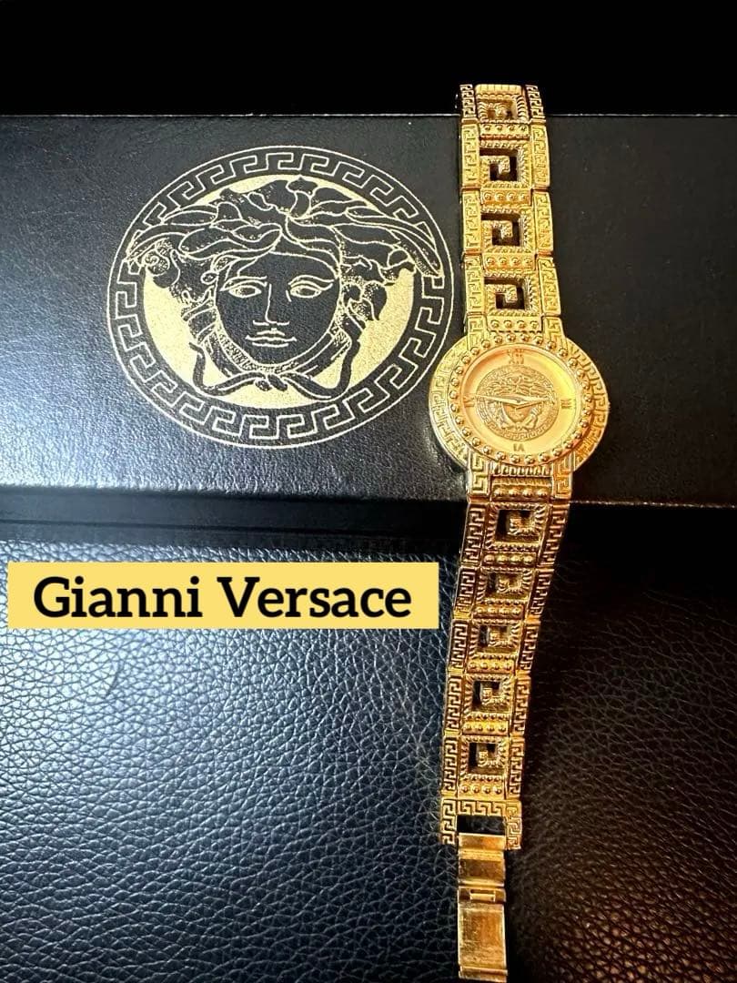 Gianni Versace 腕時計 メデューサ 【正規品】 付属品あり