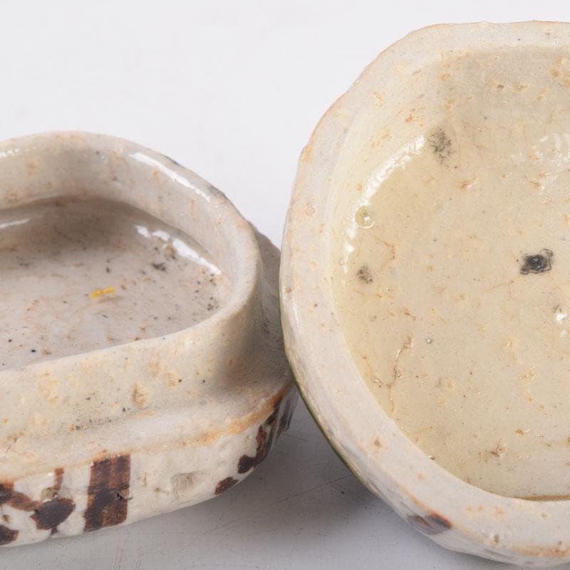 茶道具 織部焼 山口錠鉄作 香合 時代箱 V 8373 - メルカリ