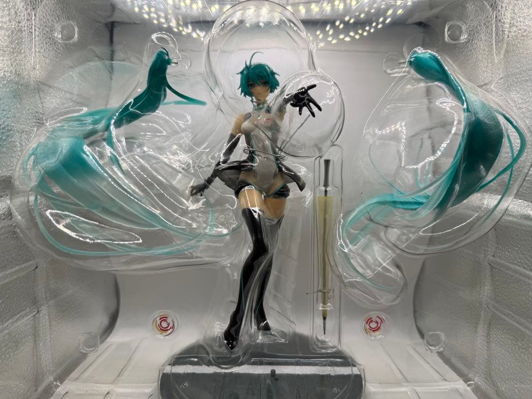 フィギュア　レーシングミク 2011ver. 初音ミク1/8 塗装済み完成品