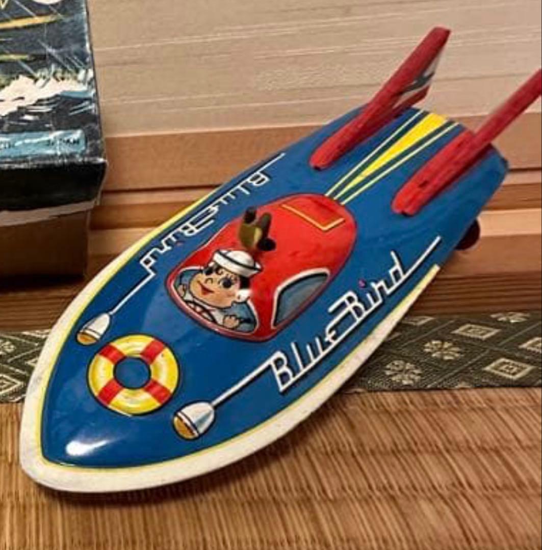 無版権　ペコちゃん　ポコちゃん　ブルーバード ボート　パチ 不二家の新キャラクターがお菓子やグッズに！ ペコちゃんポコちゃんと