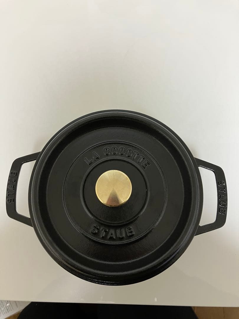 ストウブ ピコ・ココット ラウンド 20cm シリアルナンバー生涯保証書付き