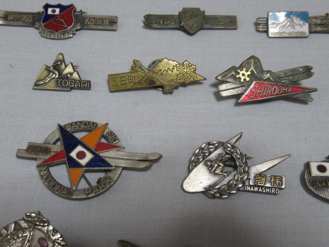 美品 1960年代前半◇スキー場 志賀高原、草津、瀬戸瀬山他 ピンバッジ