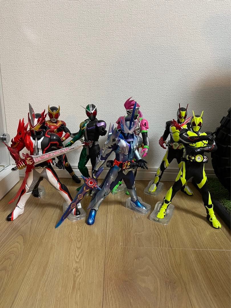 最安値！ 仮面ライダー 1番くじ フィギュアセット - メルカリ