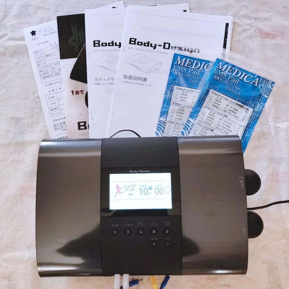 ボディデザイン　リッコー　複合EMS機器