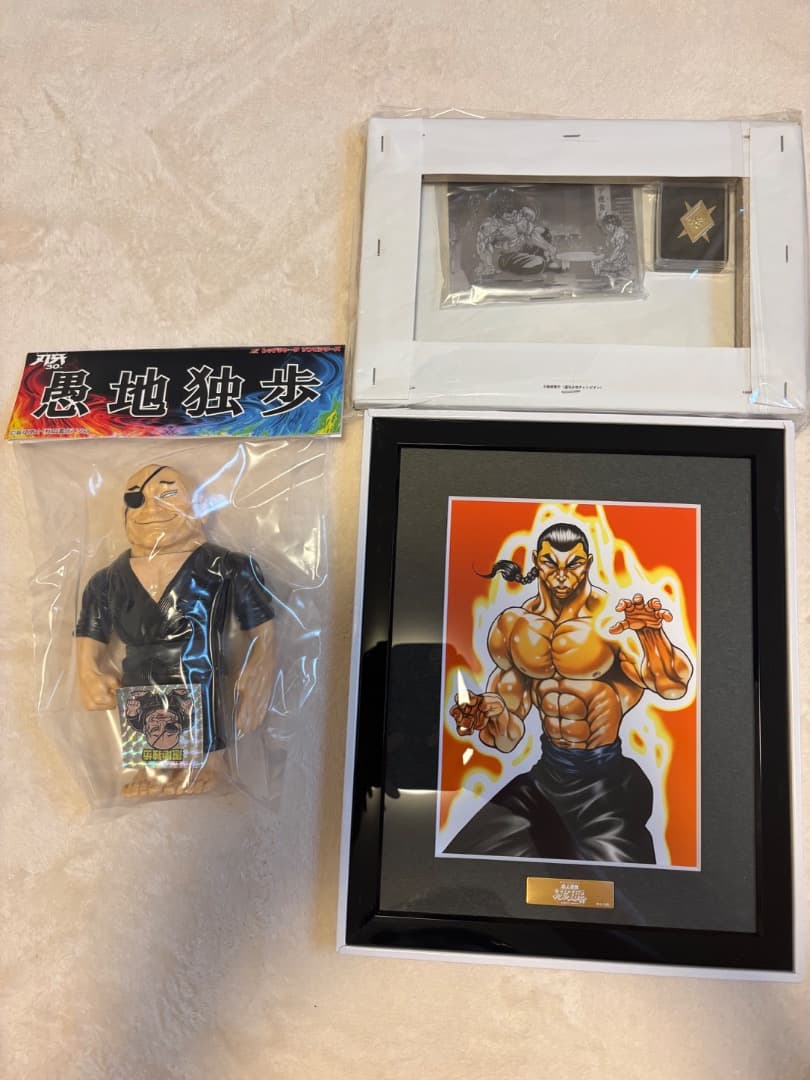 刃牙　クラウドファンディング　グッズ　複製原画　ソフビ　アートキャンバス　刃牙展