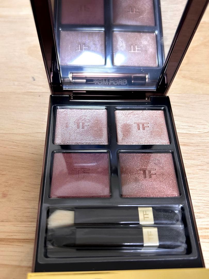 TOM FORD アイ カラー クォード 42A ヘイズィセンシュアリティ