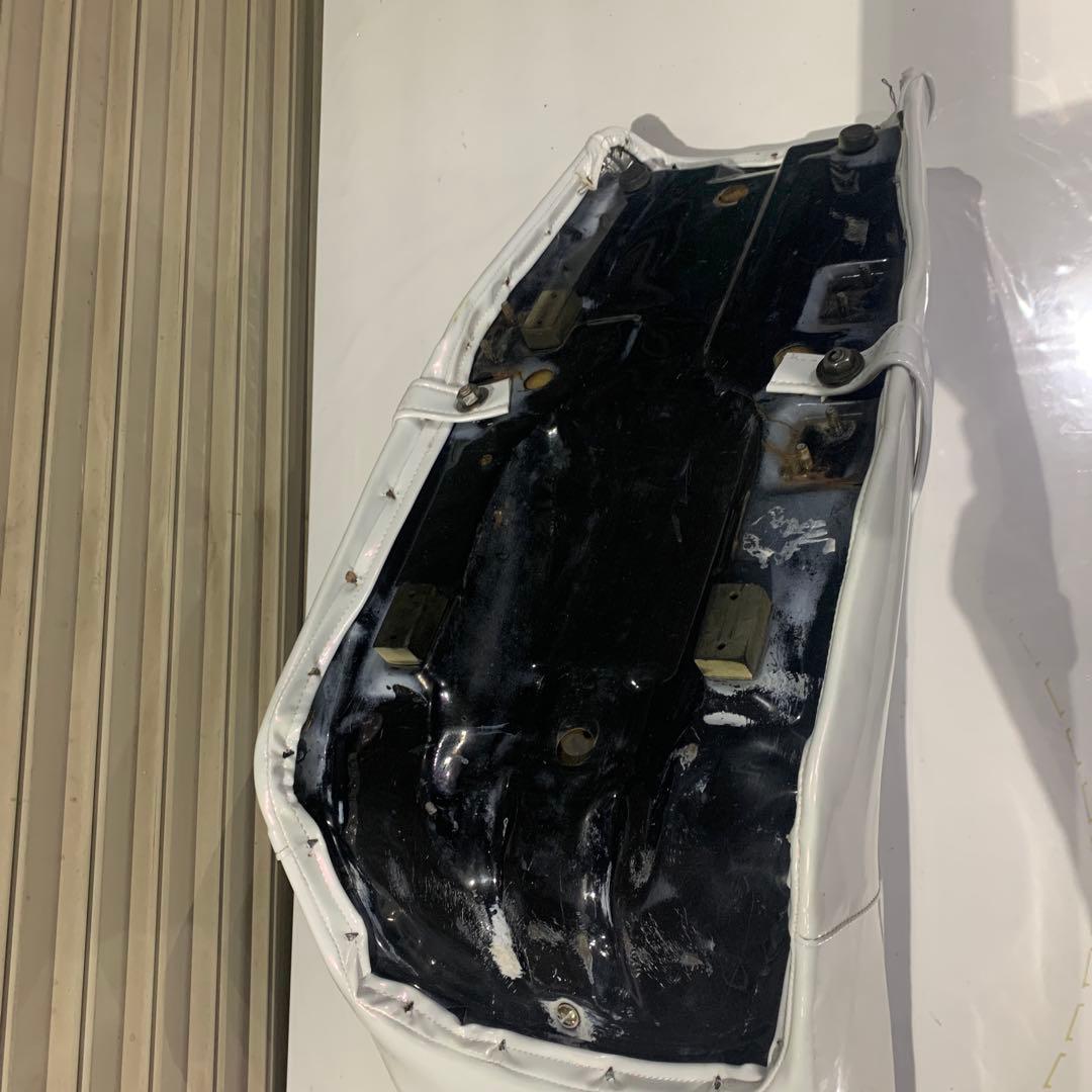 GS400 三段シート パールホワイト 破れ無し - メルカリ