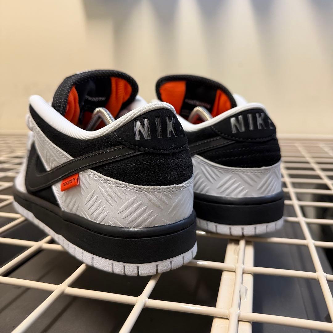 NIKE SB タイトブース　27.0cm