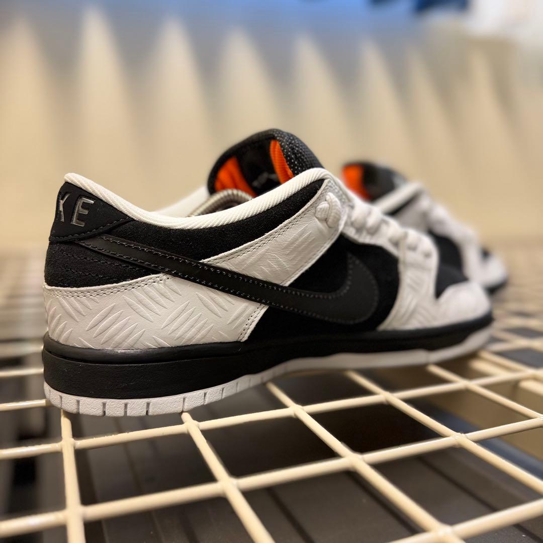 NIKE SB タイトブース　27.0cm