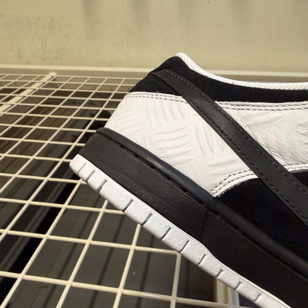 NIKE SB タイトブース　27.0cm