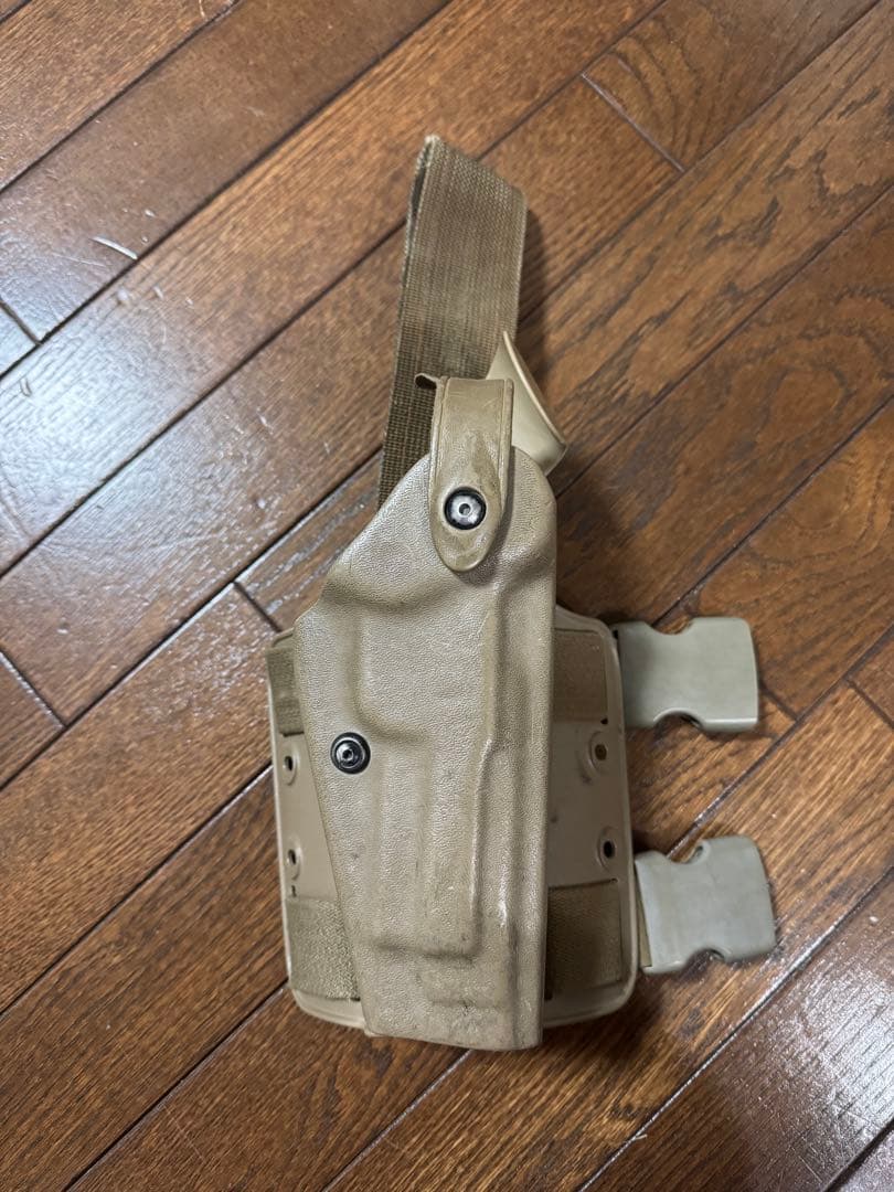 米軍実物　サファリランドホルスター　ベレッタ92