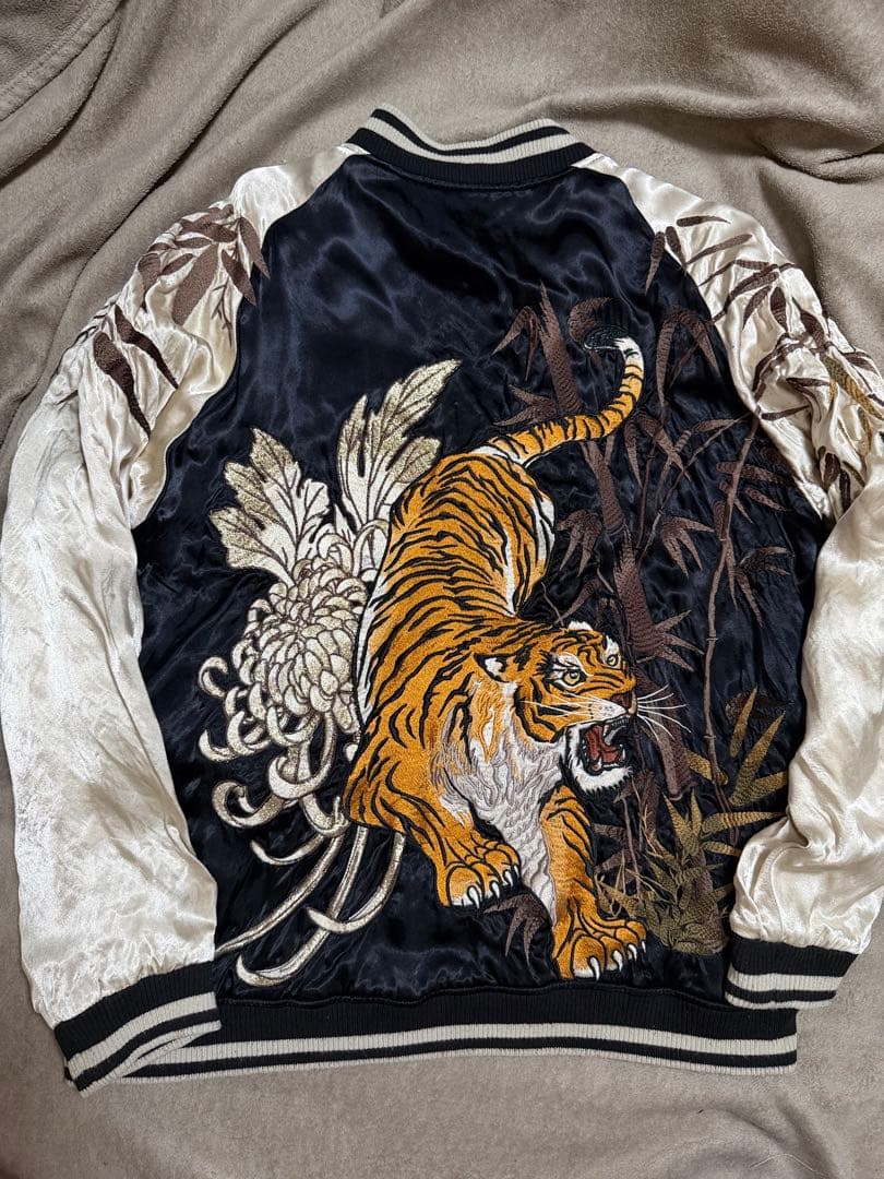 ２面用 絡繰魂 虎 花 日本限定 スカジャン vintage レーヨン