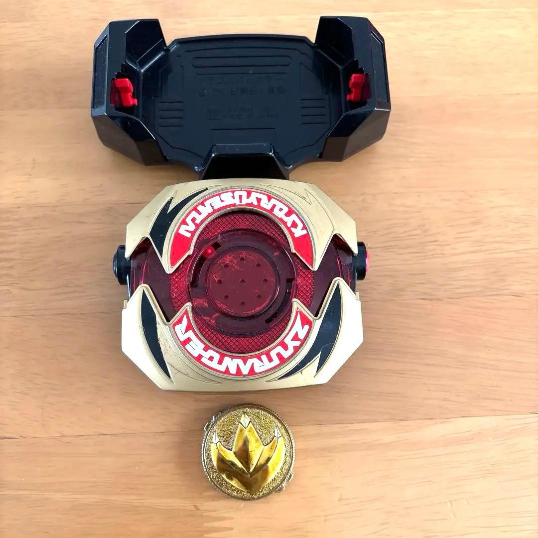 ジュウレンジャー　ドラゴンバックラー Amazon.co.jp: 恐竜戦隊ジュウレンジャー ドラゴンバックラー 戦隊職人