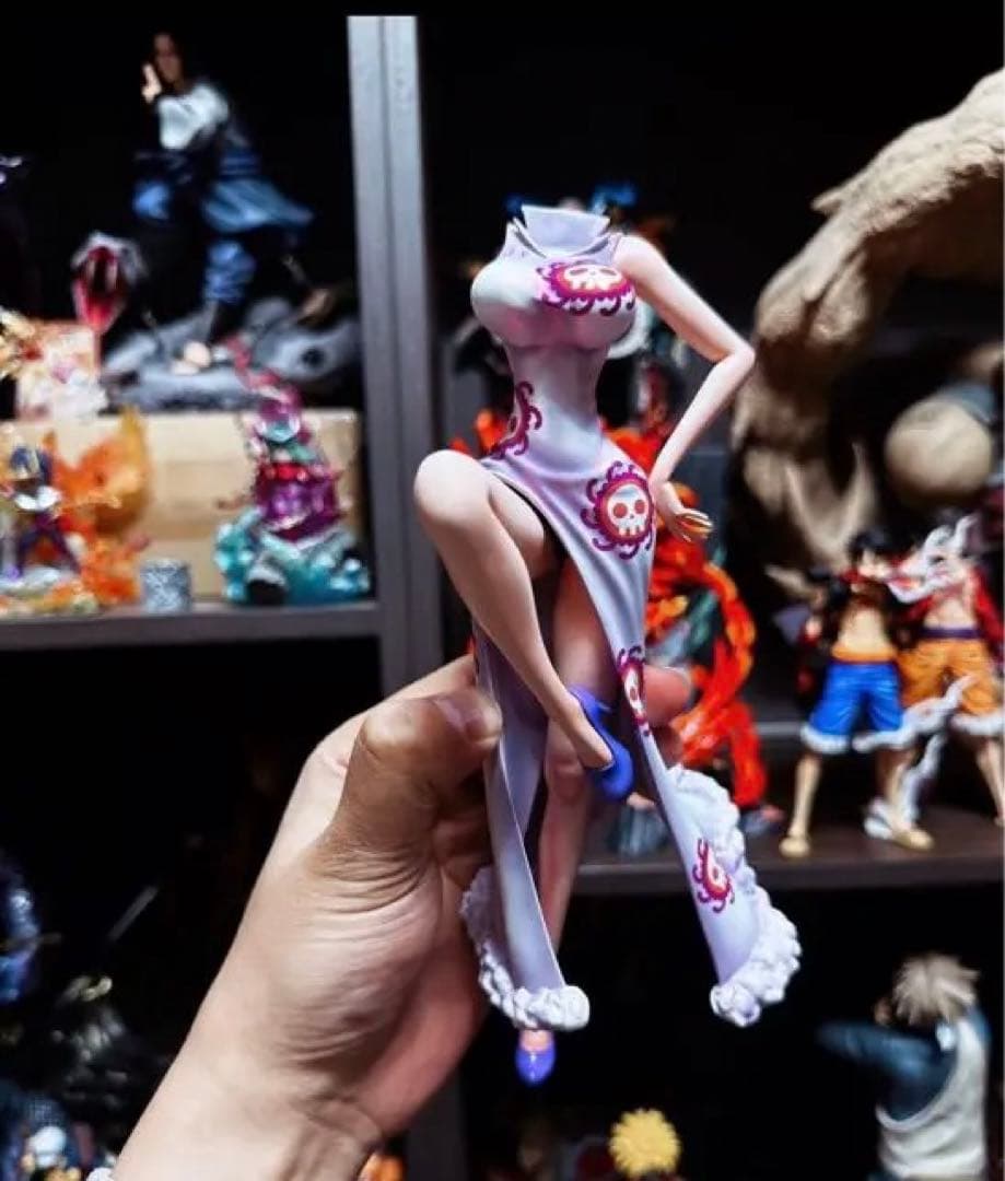 ワンピース ボア・ハンコック【Bバージョン】 ガレージキット