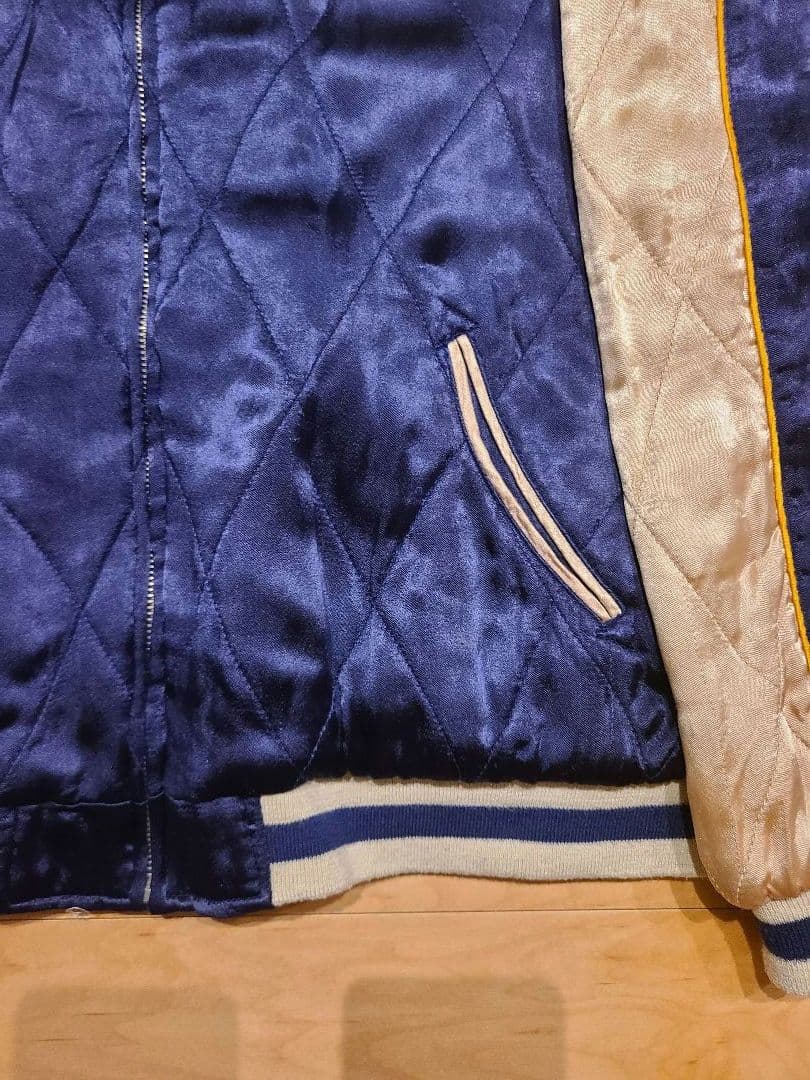 古着 ベロア × サテンキルト リバーシブルスカジャン 花旅楽団 - メルカリ