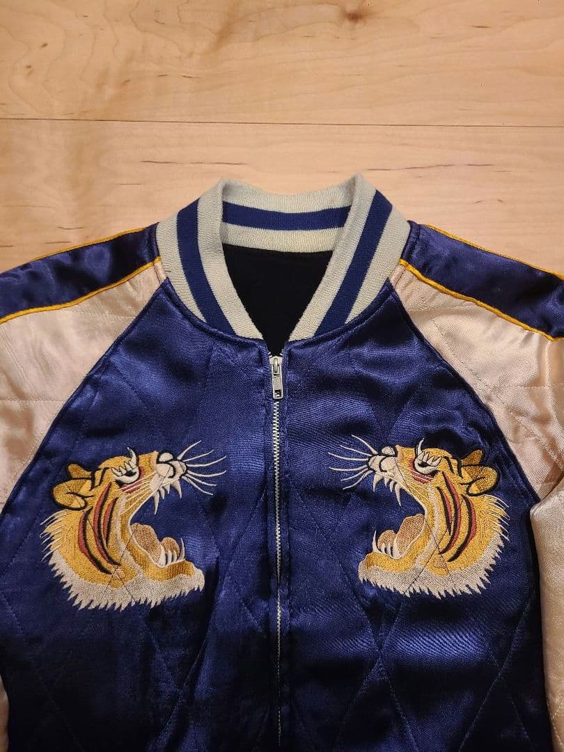 古着 ベロア × サテンキルト リバーシブルスカジャン 花旅楽団 - メルカリ