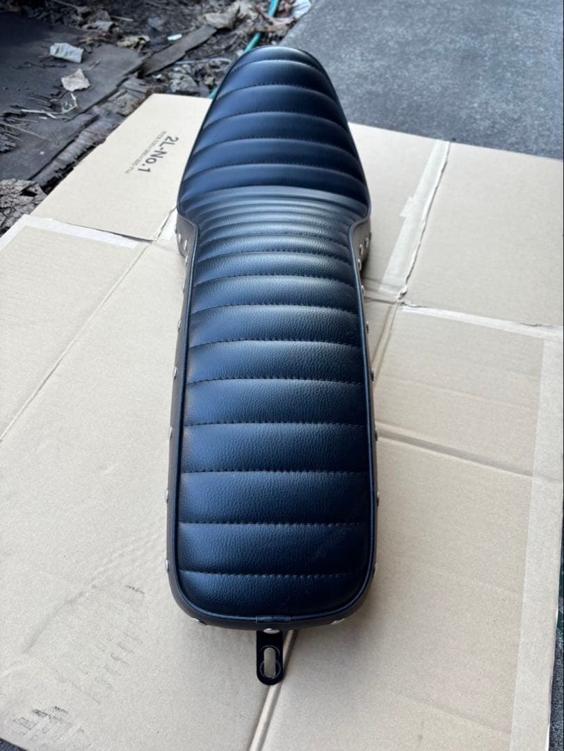 ガレージT&F コブラシート ドラッグスター250用 - メルカリ