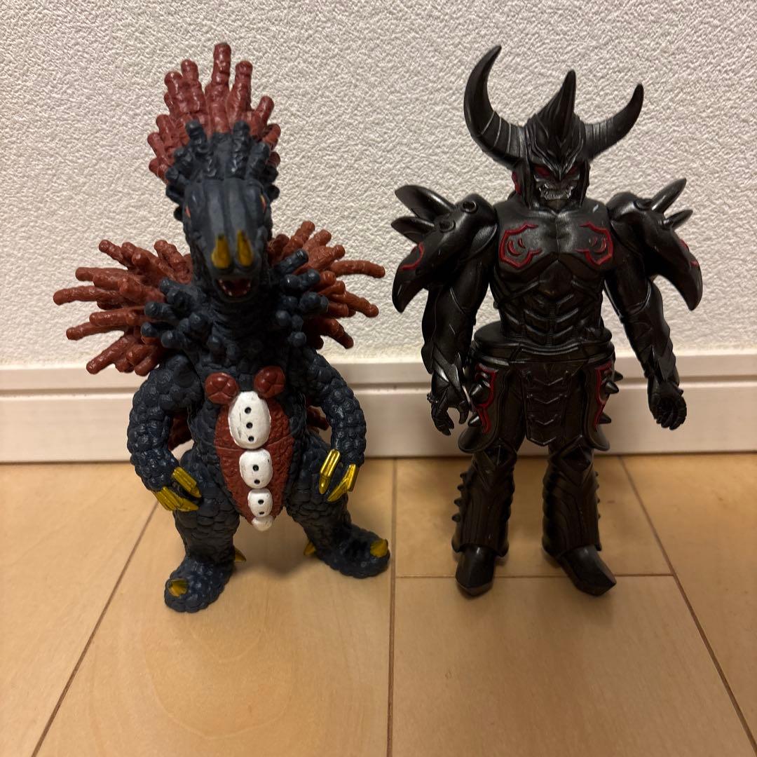 ウルトラ怪獣シリーズ 10体セット まとめ ソフビ - メルカリ