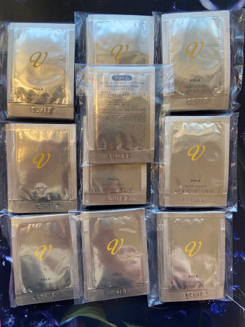 POLA ポーラ　Vリゾネイティッククリーム　0.6g×100包