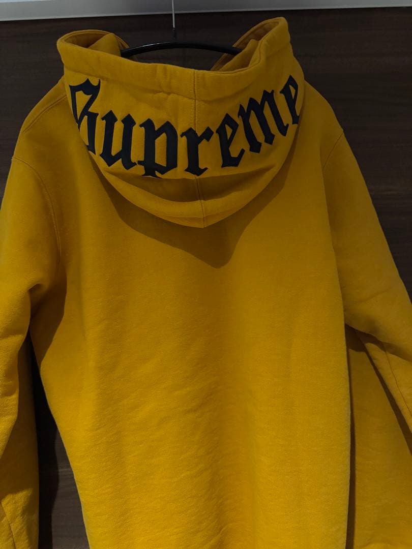 supreme 16FW Old English Hood Logo Zip - メルカリ