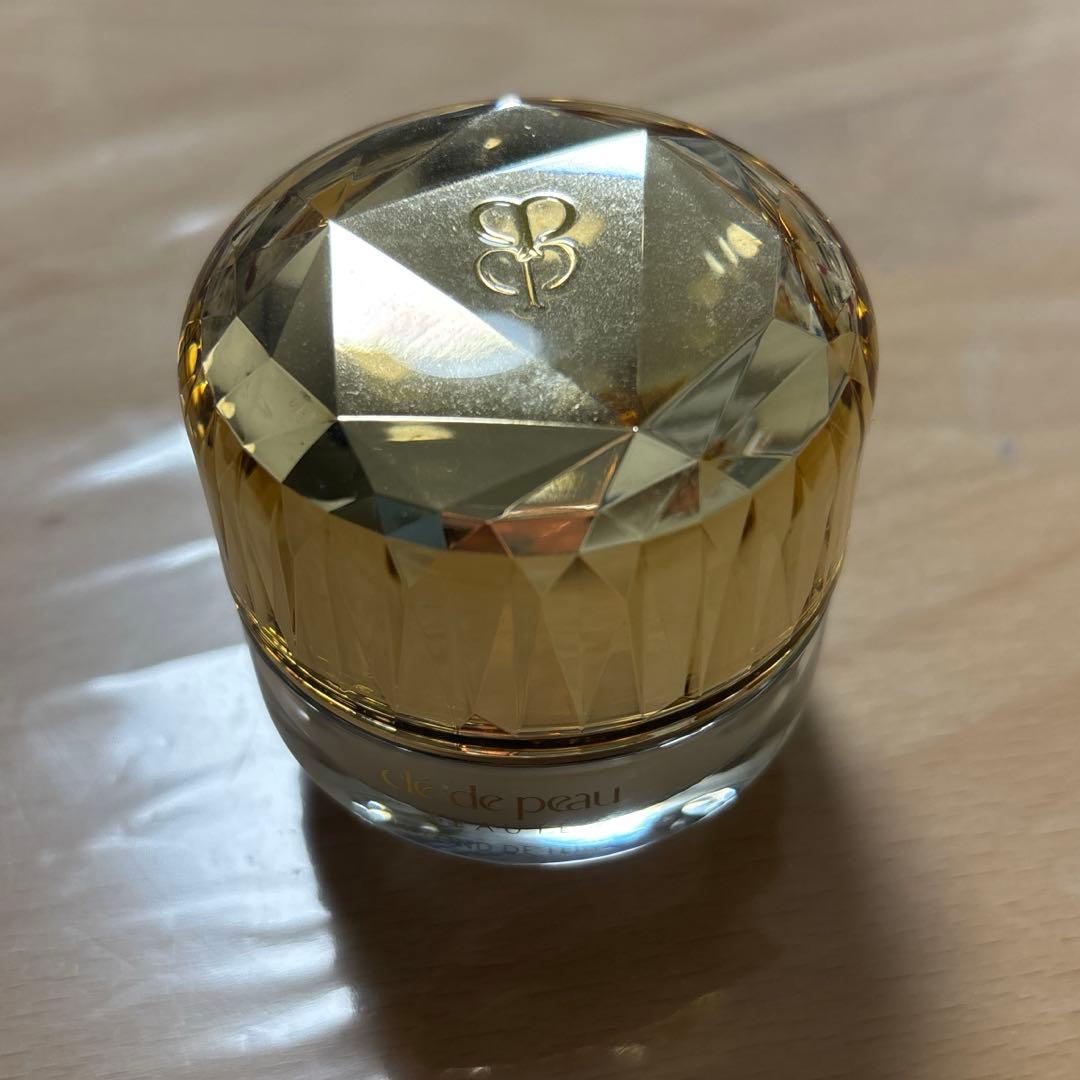 クレドポー ル・フォンドゥタンn オークル00