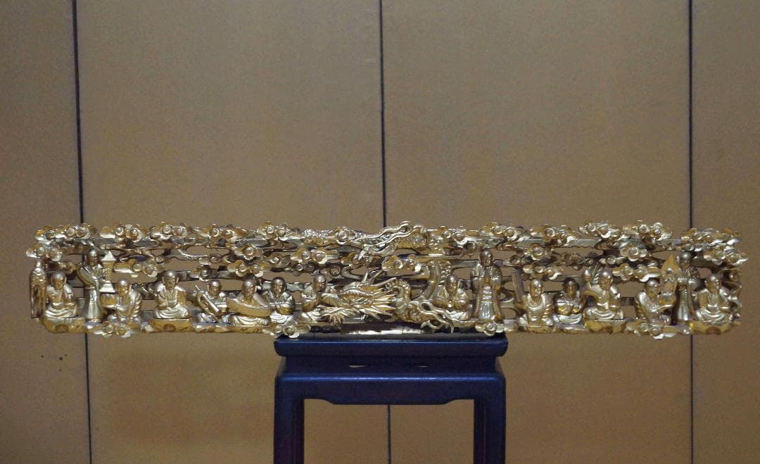 大正期 木製透かし彫り『龍羅漢図』金箔塗り 欄間飾り木彫欄間 仏壇飾りオブジェ