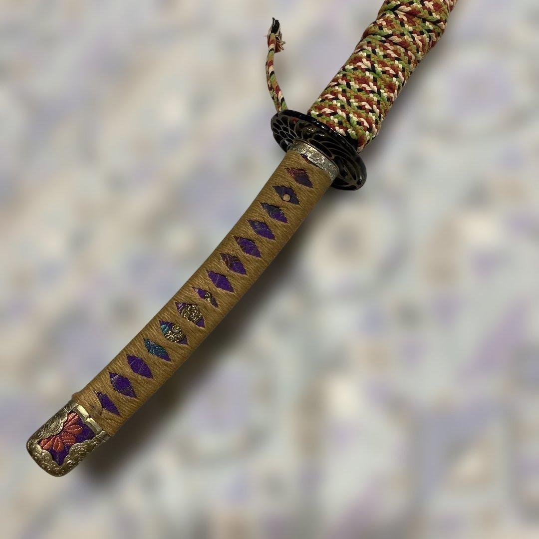 模造刀 太刀 金茶柄 鶴羽透し丸鍔 太刀造り龍図黒呂鞘