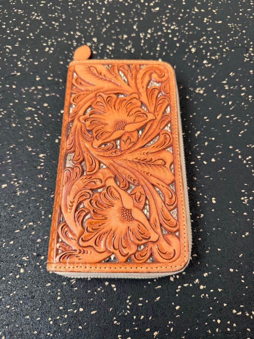 レザークラフト優　カービングウォレット