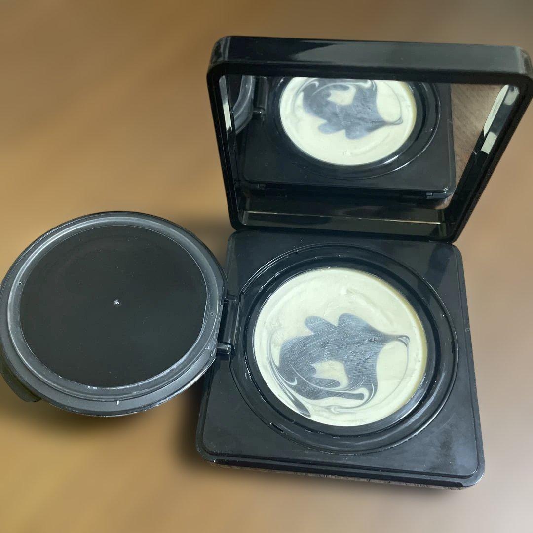 GIVENCHY ジバンシィ　ソワンノワール UV コンパクト GIVENCHY（ジバンシイ） ソワン ノワール UV コンパクトの通販