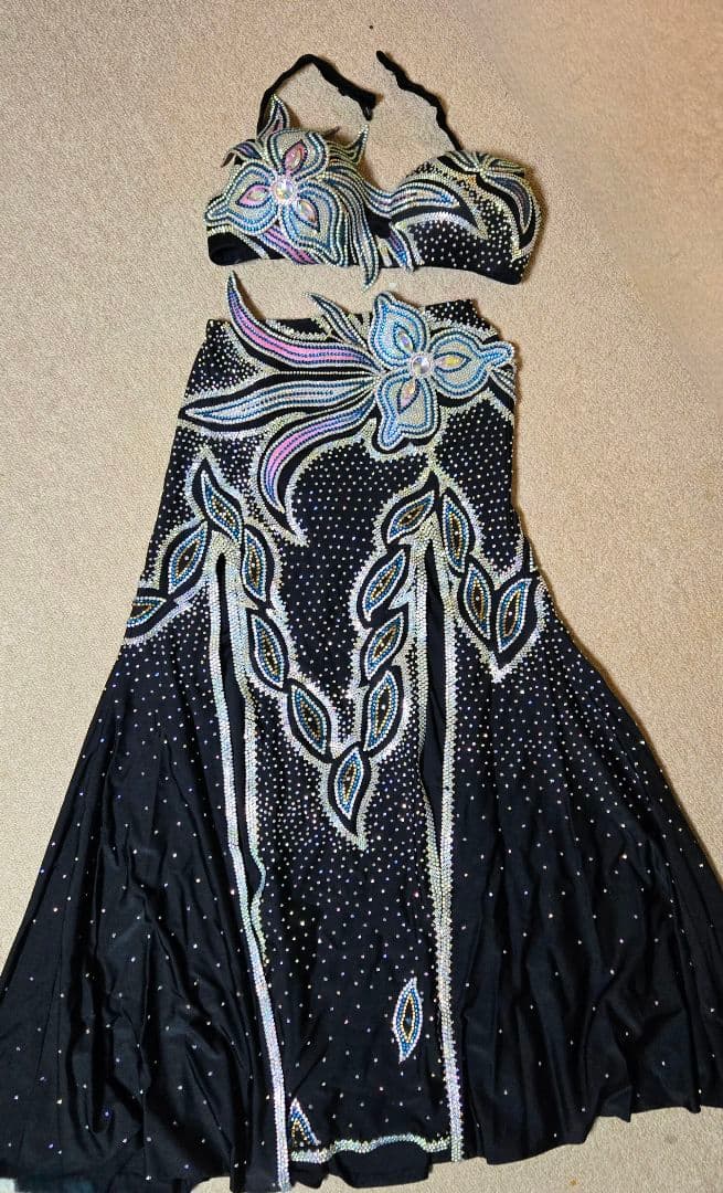 ベリーダンス衣装 花模様 黒 楽天市場】ベリーダンス レッスン着 練習着 衣装 セット 花柄 ヒョウ柄