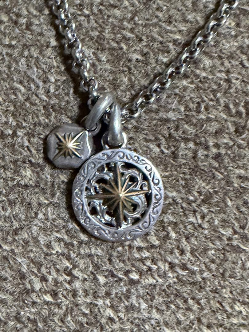 saadネックレス太陽神