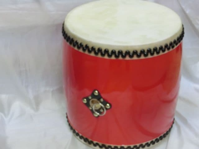 沖縄エイサー大太鼓(小)サイズ　直径約24cm×高さ約31cmバチ付　新品