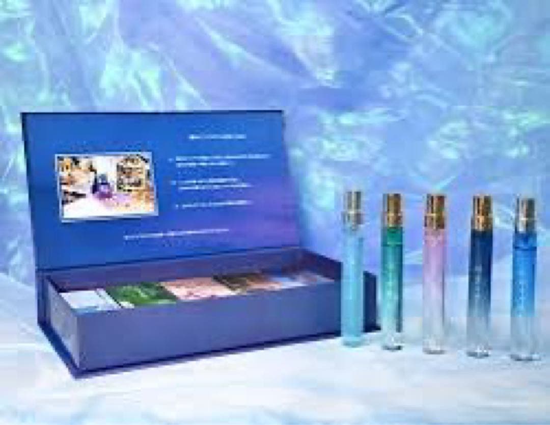 【完売品】ブルーモーメント香水 5本セット アートボックス