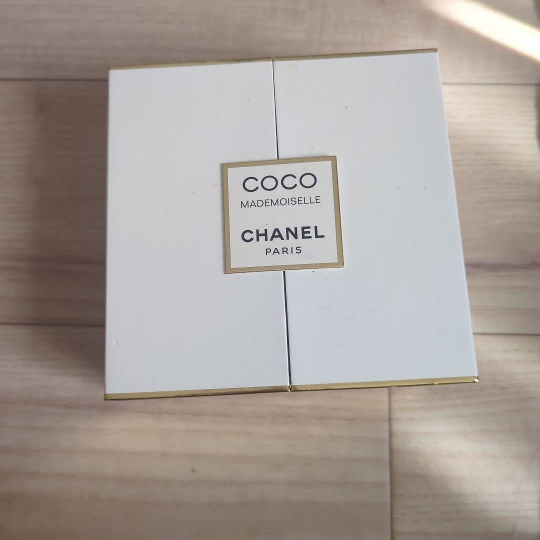 シャネル ココ マドモアゼル オードゥ パルファム コフレ