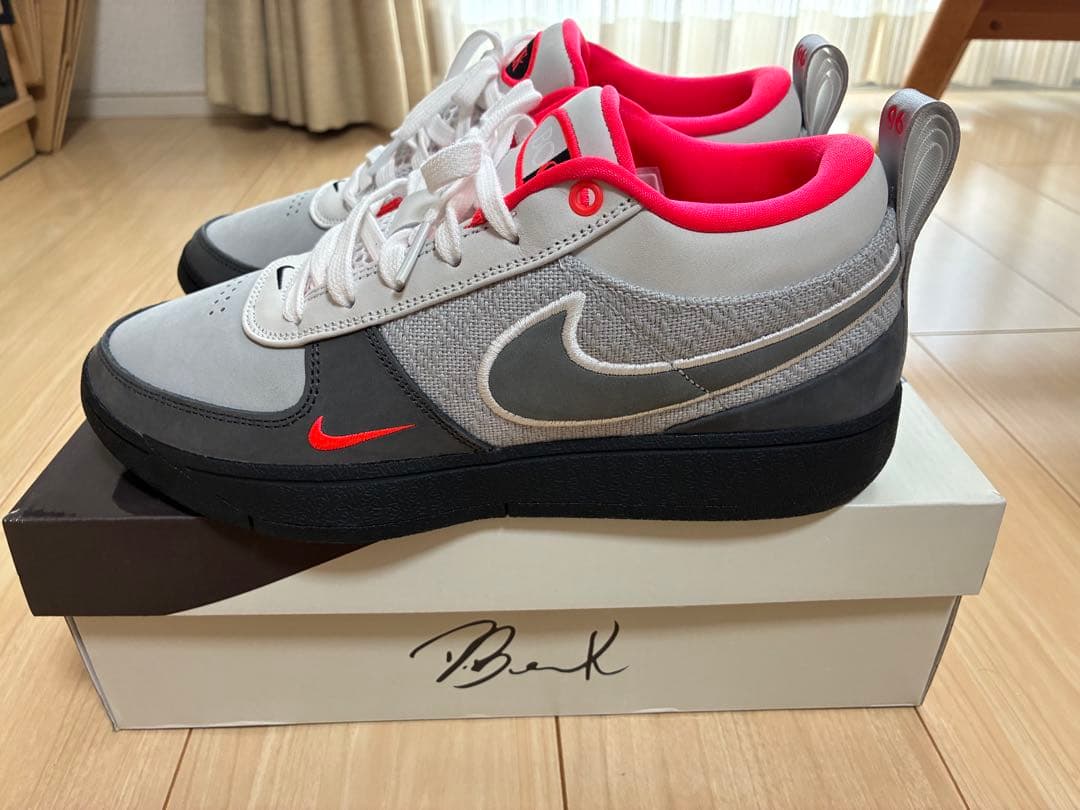 し*ん様 NIKE ブック1