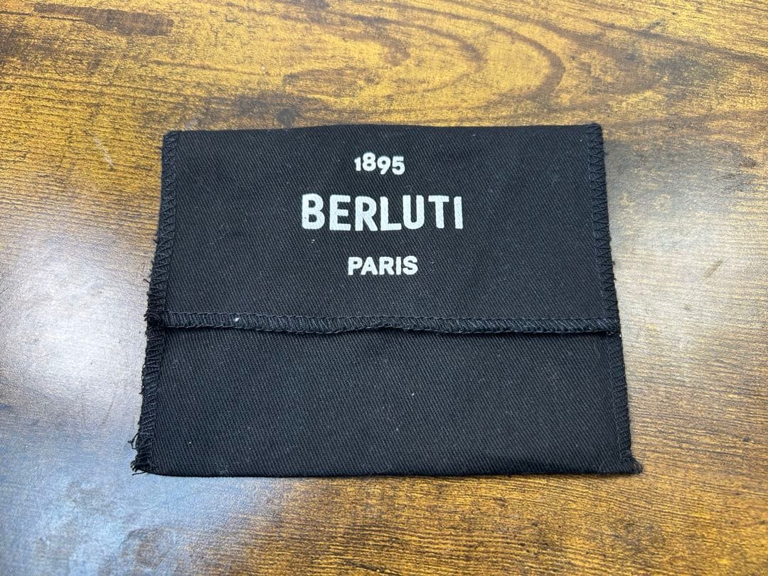 ほぼ新品 7.5万円 BERLUTI クラッキング シューホーン キーホルダー