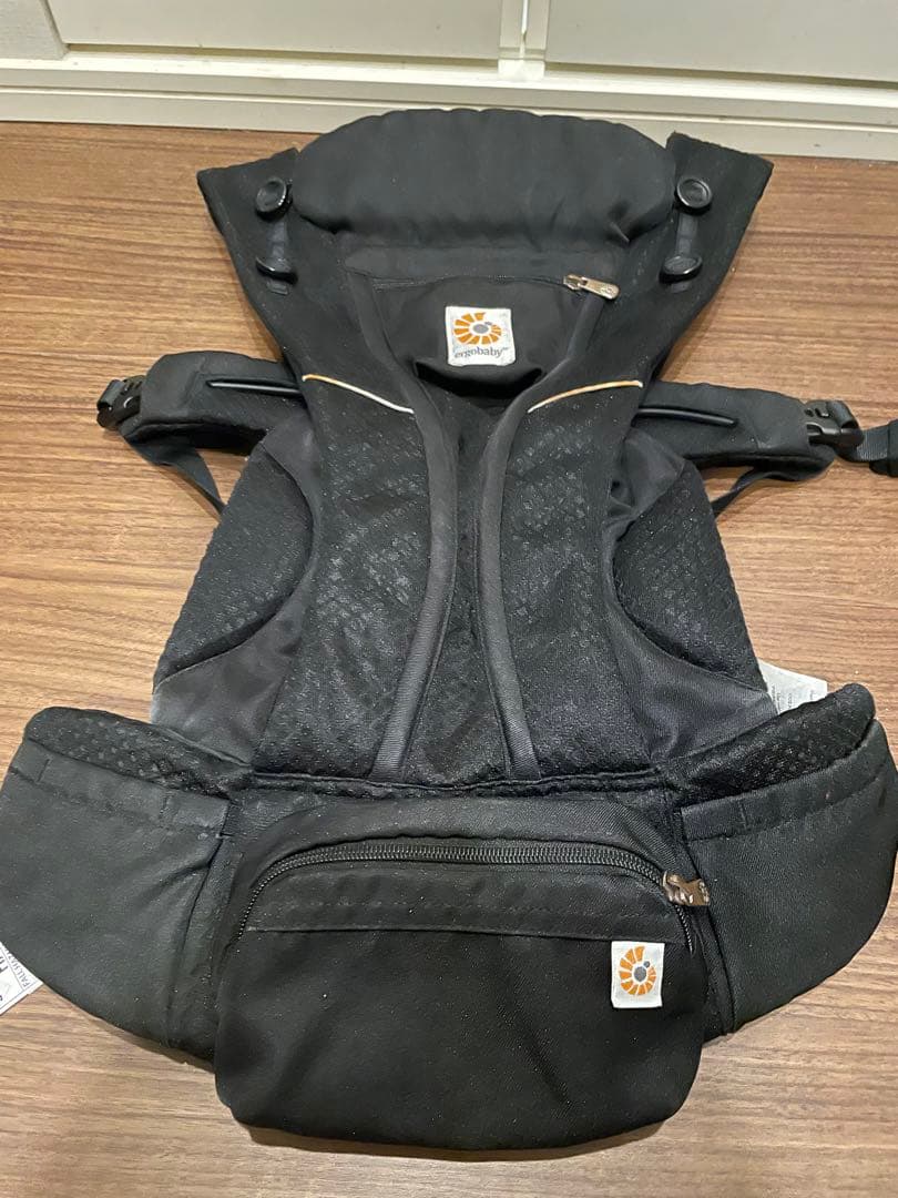 エルゴベビー OMNI Breeze ブラック よだれ胸カバー&肩パッド付き ErgoBabyCarrier オムニ ブリーズ オニキスブラック 専用カバー付き3点
