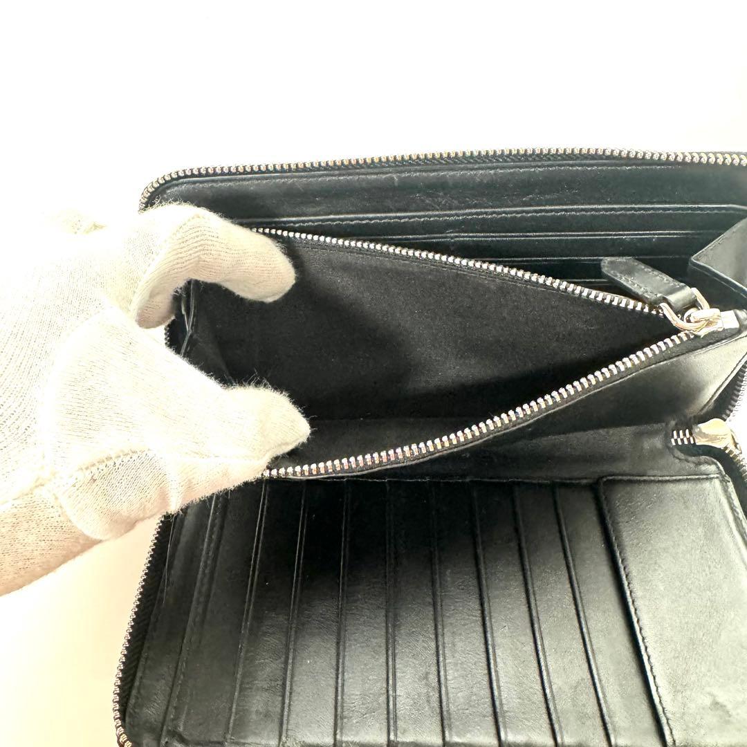 バーバリー ラウンドファスナー 長財布 オーガナイザー グラフティ 黒