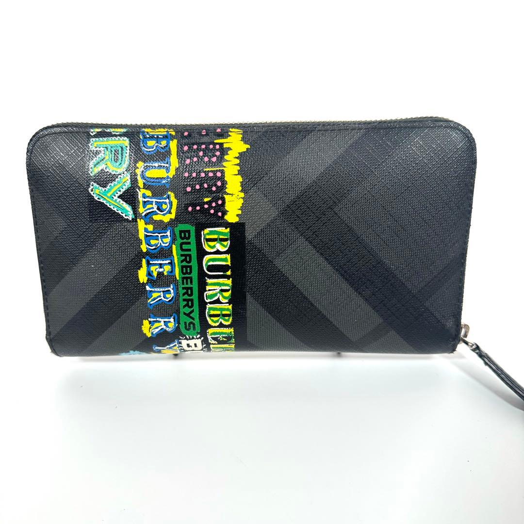 バーバリー ラウンドファスナー 長財布 オーガナイザー グラフティ 黒