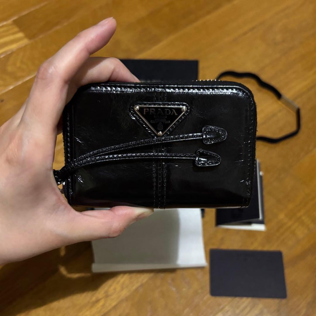 【激レア完売品】PRADA ソフトルックスレザー