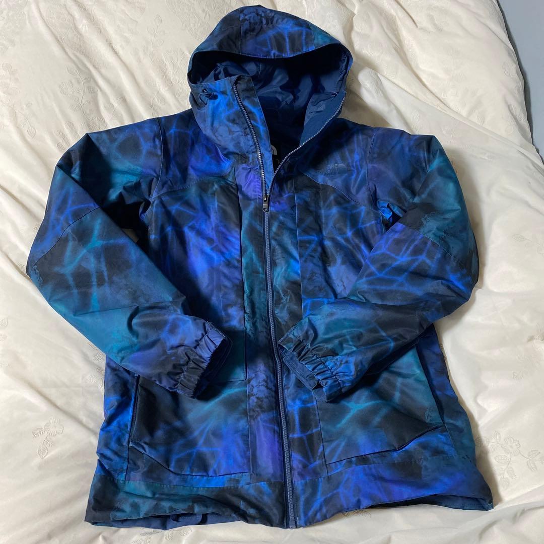 ノースフェイス レアカラー　スノボー