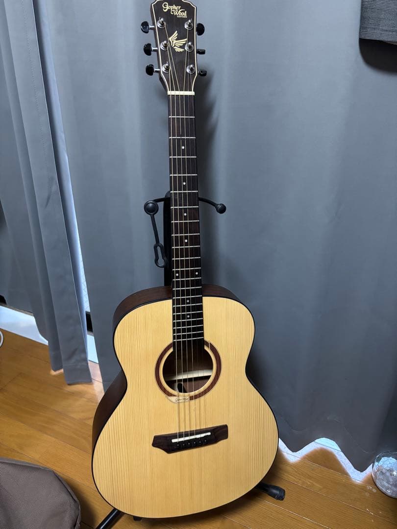 Gopher Wood アコースティックギター ギターケース　新品弦二つ付き Gopher Wood Guitars i210RS アコースティックギター ミニギター