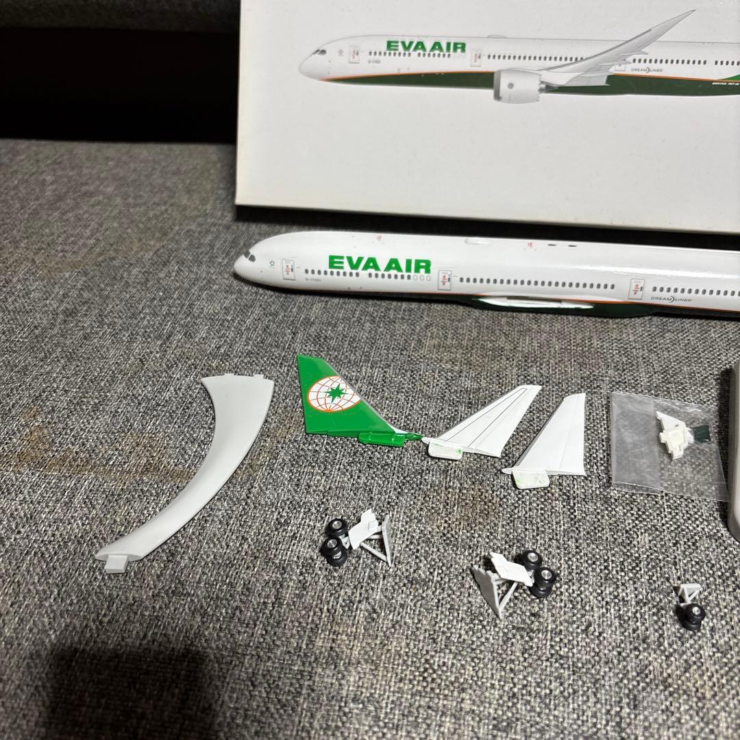 エバー航空Boeing 787-10 模型 1:200 スケール - メルカリ